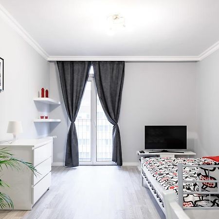 Appartamento Apartament Grojecka Korotynskiego Varsavia Camera foto